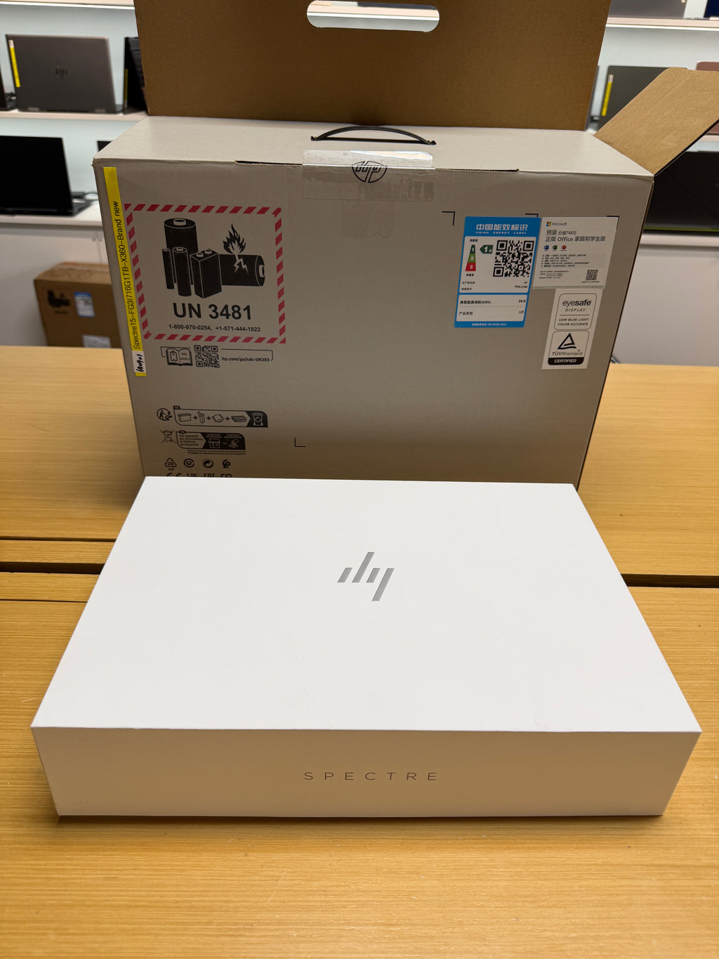 HP Spectre x360 16” tactile (Intel Core i7 de 13e génération | 16 Go de RAM | SSD de 1 To)