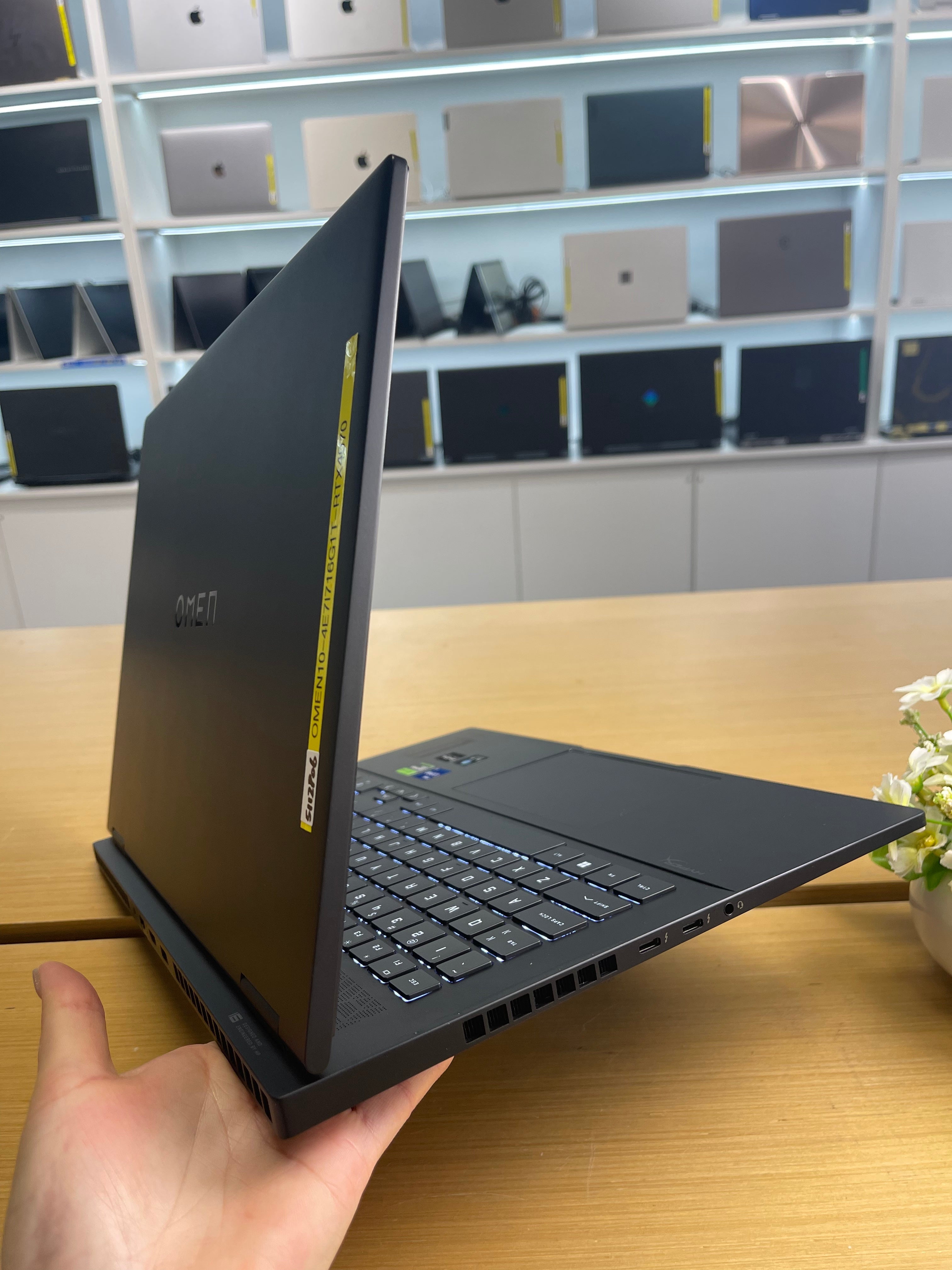 HP Omen 16 (i7 14th Gen | RTX 4070 | 16GB RAM | 1TB SSD)