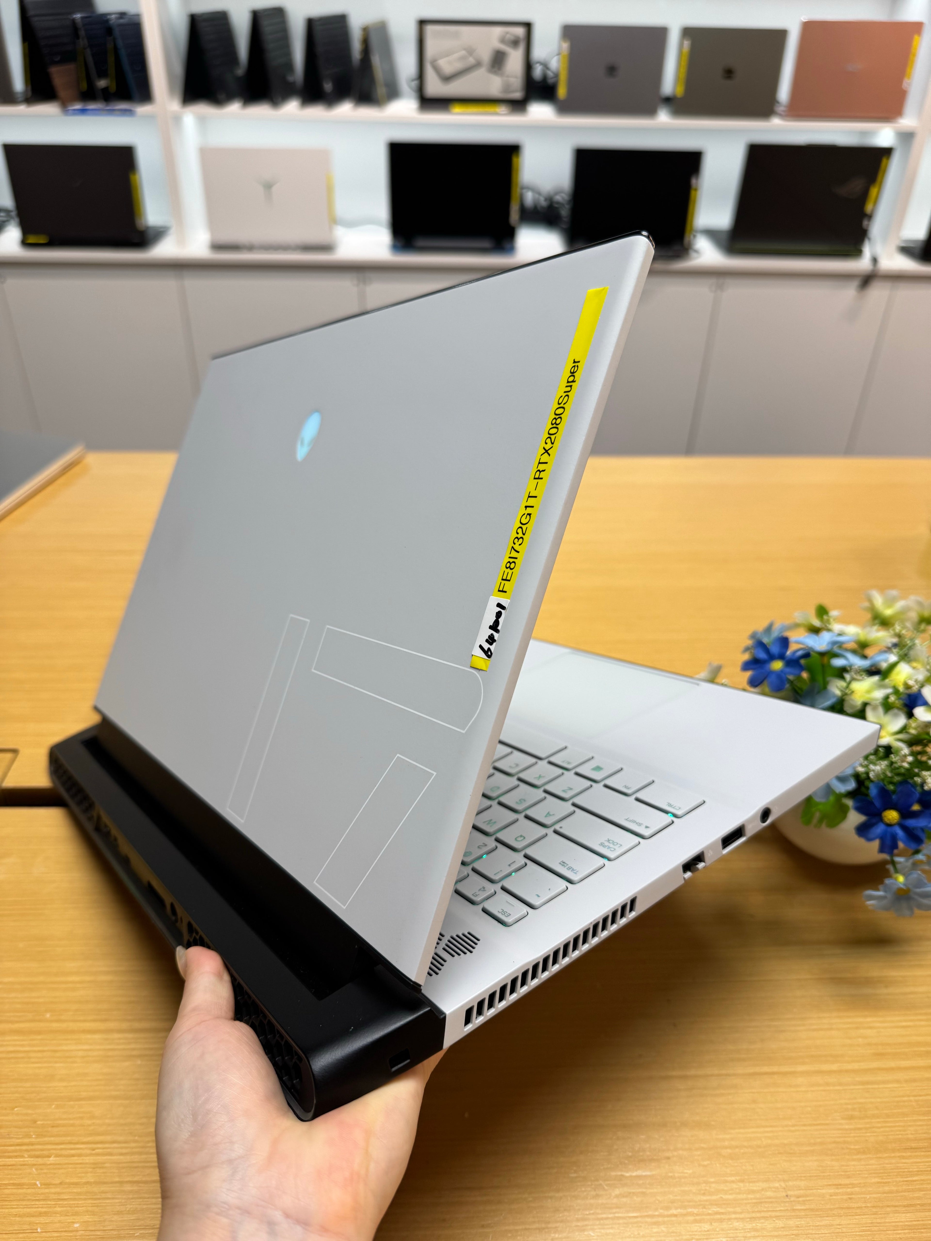 Dell Alienware M17 R3 Gaming Laptop (i7 10th Gen | 32GB RAM | 1TB SSD | RTX 2080 Super)