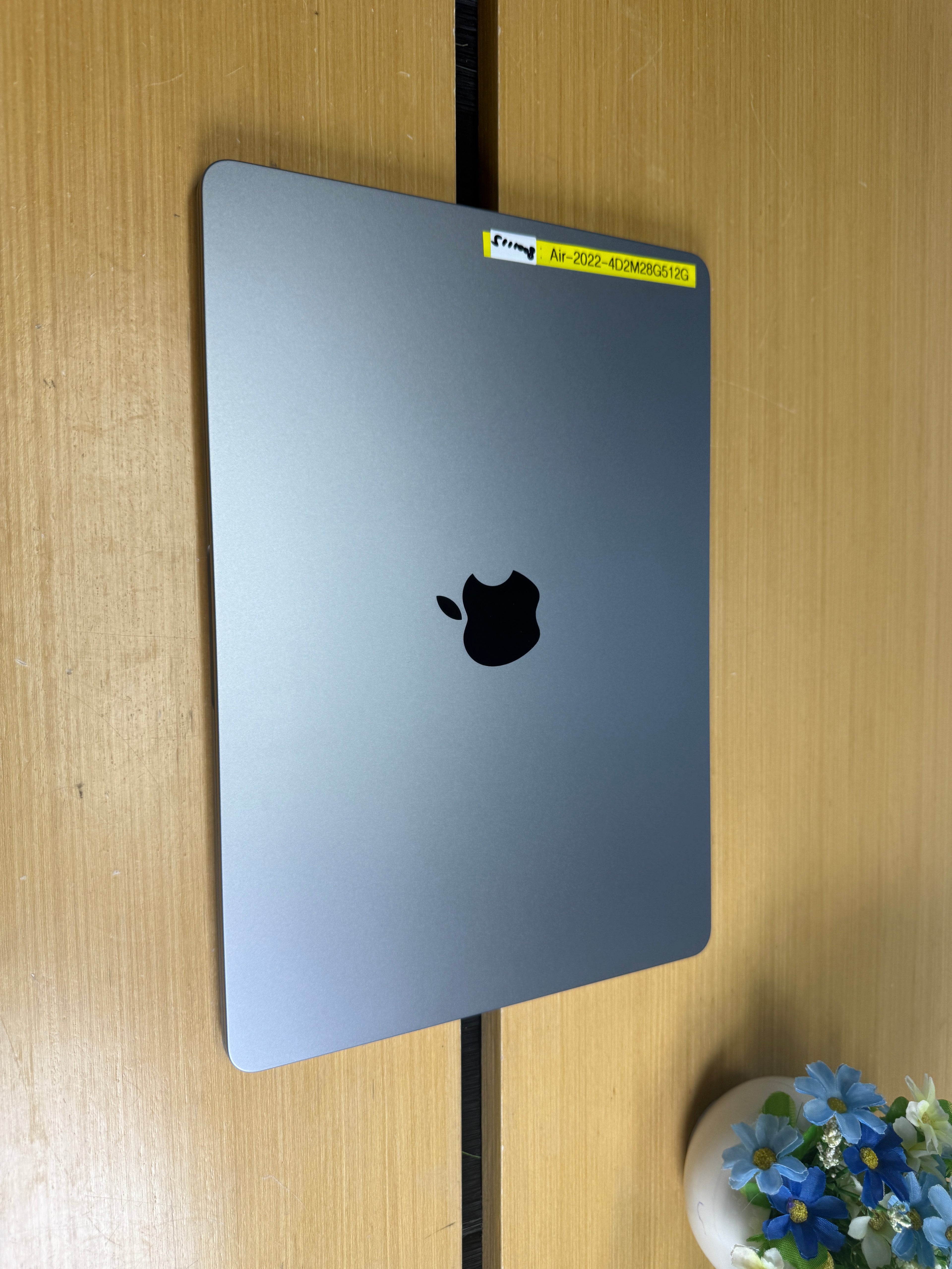 Apple MacBook Air 13” (M2, 2022 | 8GB RAM | 512GB SSD)