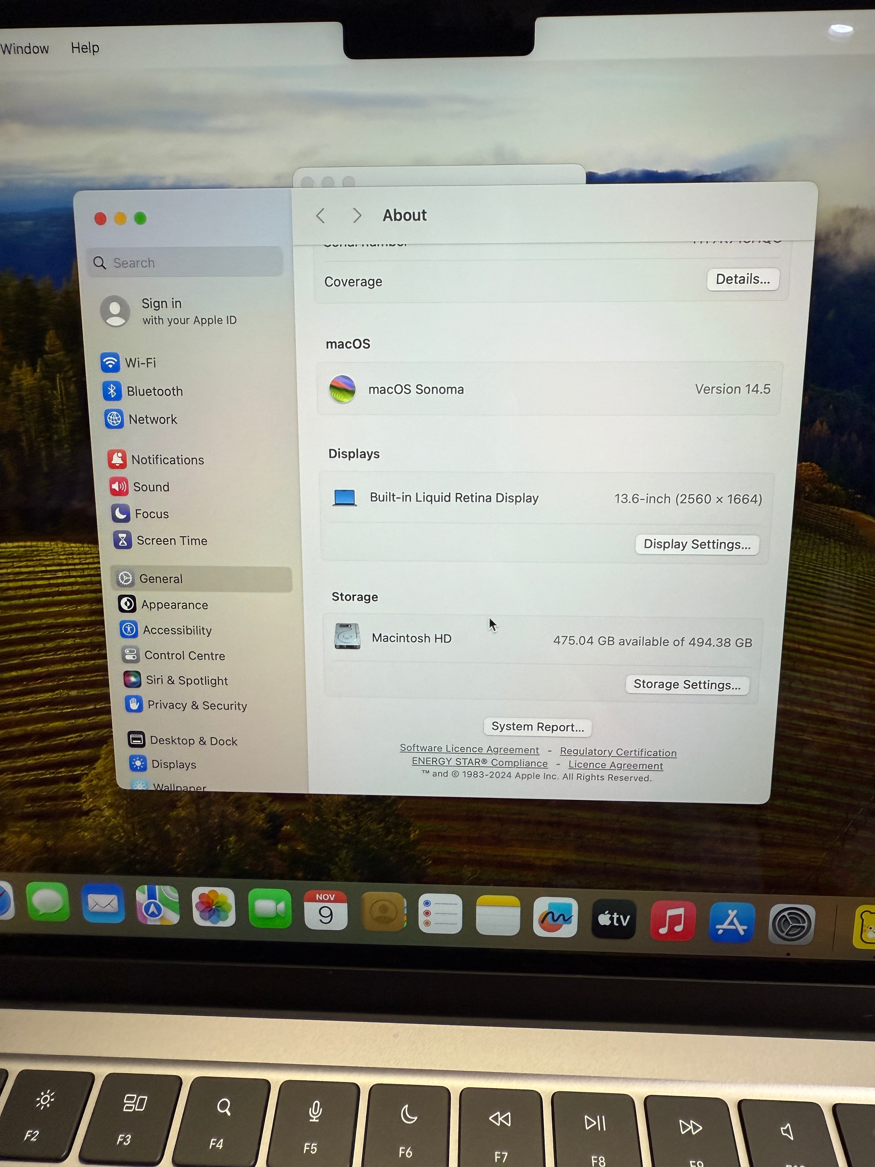 Apple MacBook Air 13” (M2, 2022 | 8GB RAM | 512GB SSD)