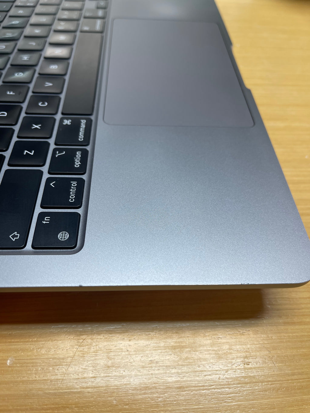 Apple MacBook Air 13” (M2, 2022 | 16GB RAM | 512GB SSD)