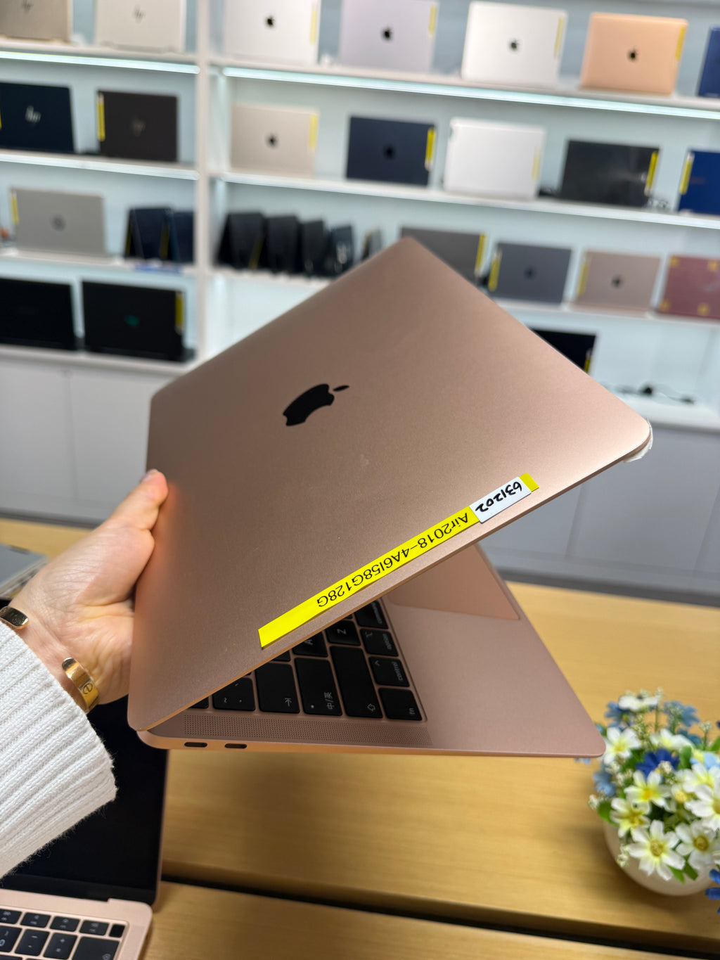 Apple MacBook Air 13” (2018 | i5 | 8GB RAM | 128GB SSD)