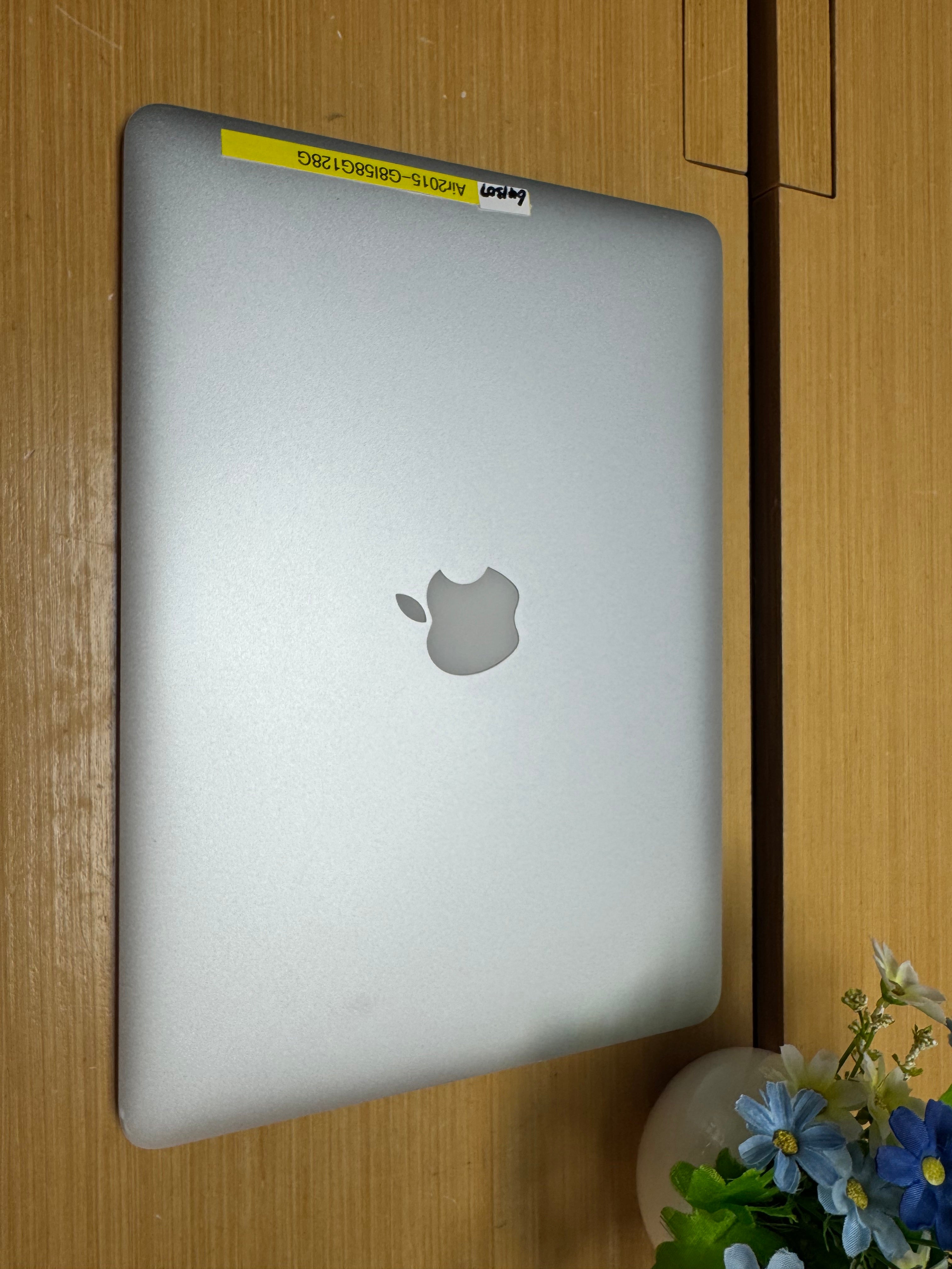 Apple MacBook Air 13” (2015 | i5 | 8GB RAM | 128GB SSD)