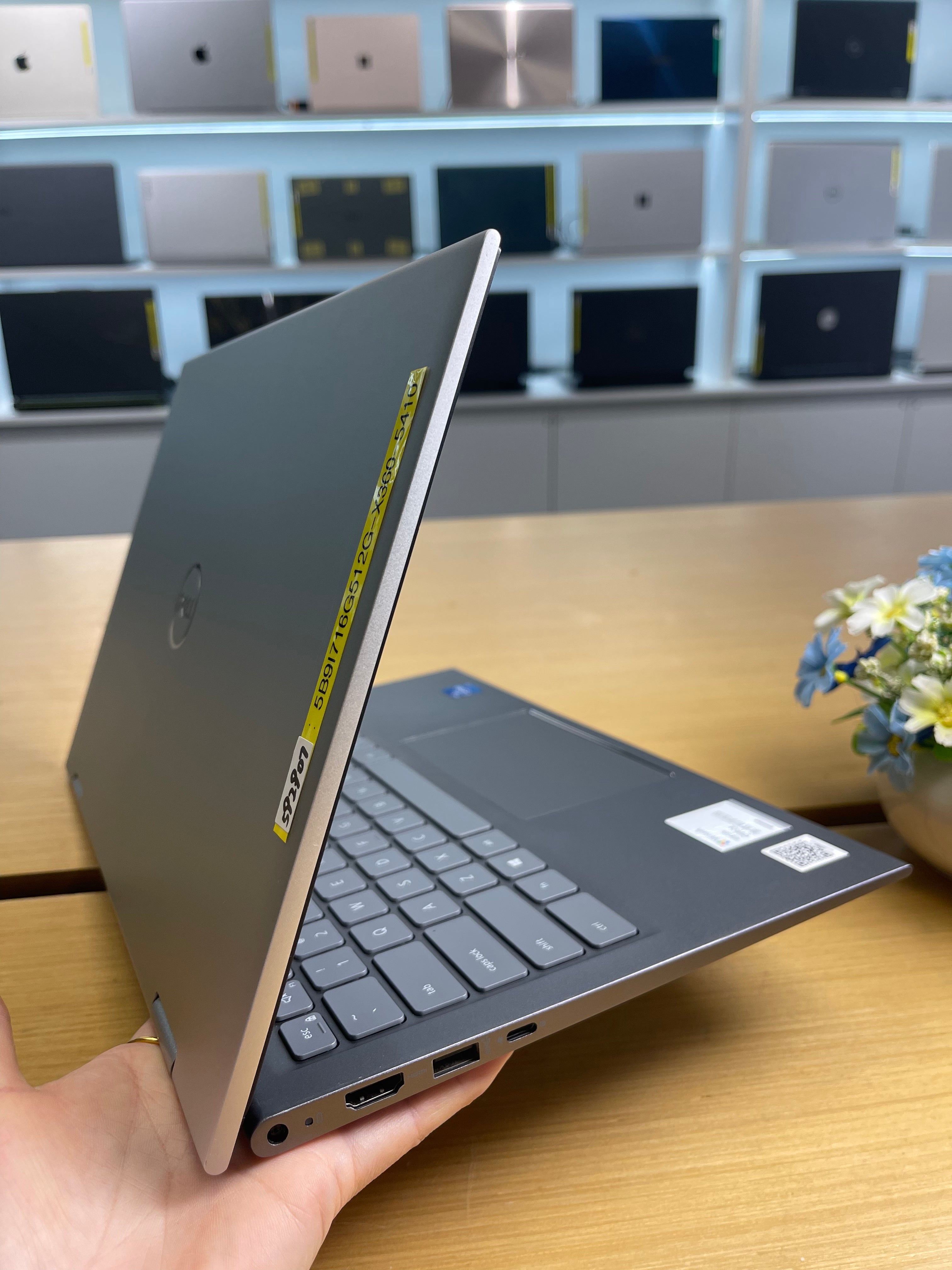 592907 Dell Inspiron 5410 X360 14” Touchscreen (11th Gen i7 | 16GB RAM | 512GB SSD)