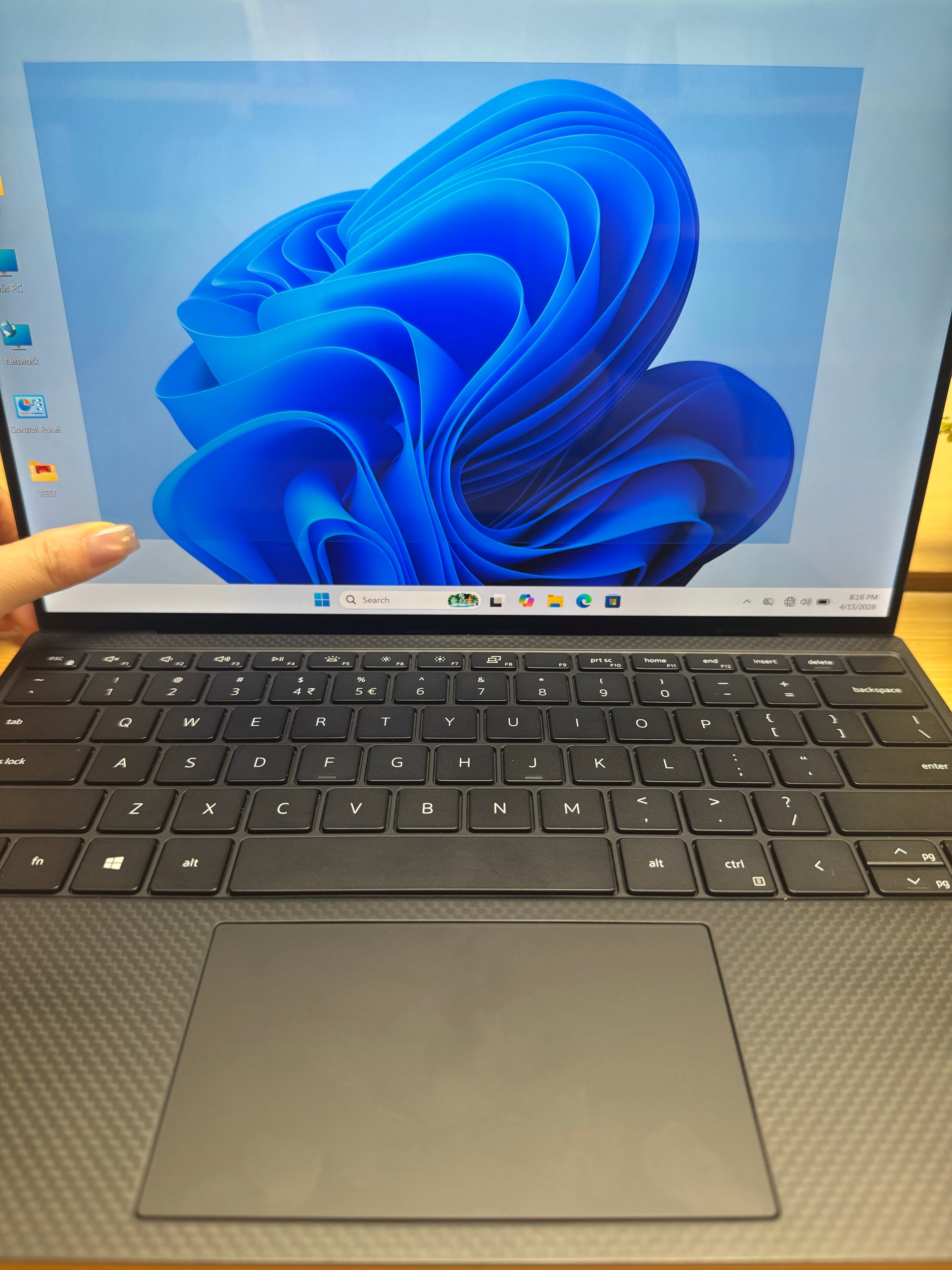 641604 Dell XPS 13 9300 13” Touchscreen (10th Gen i5 | 8GB RAM | 512GB SSD)