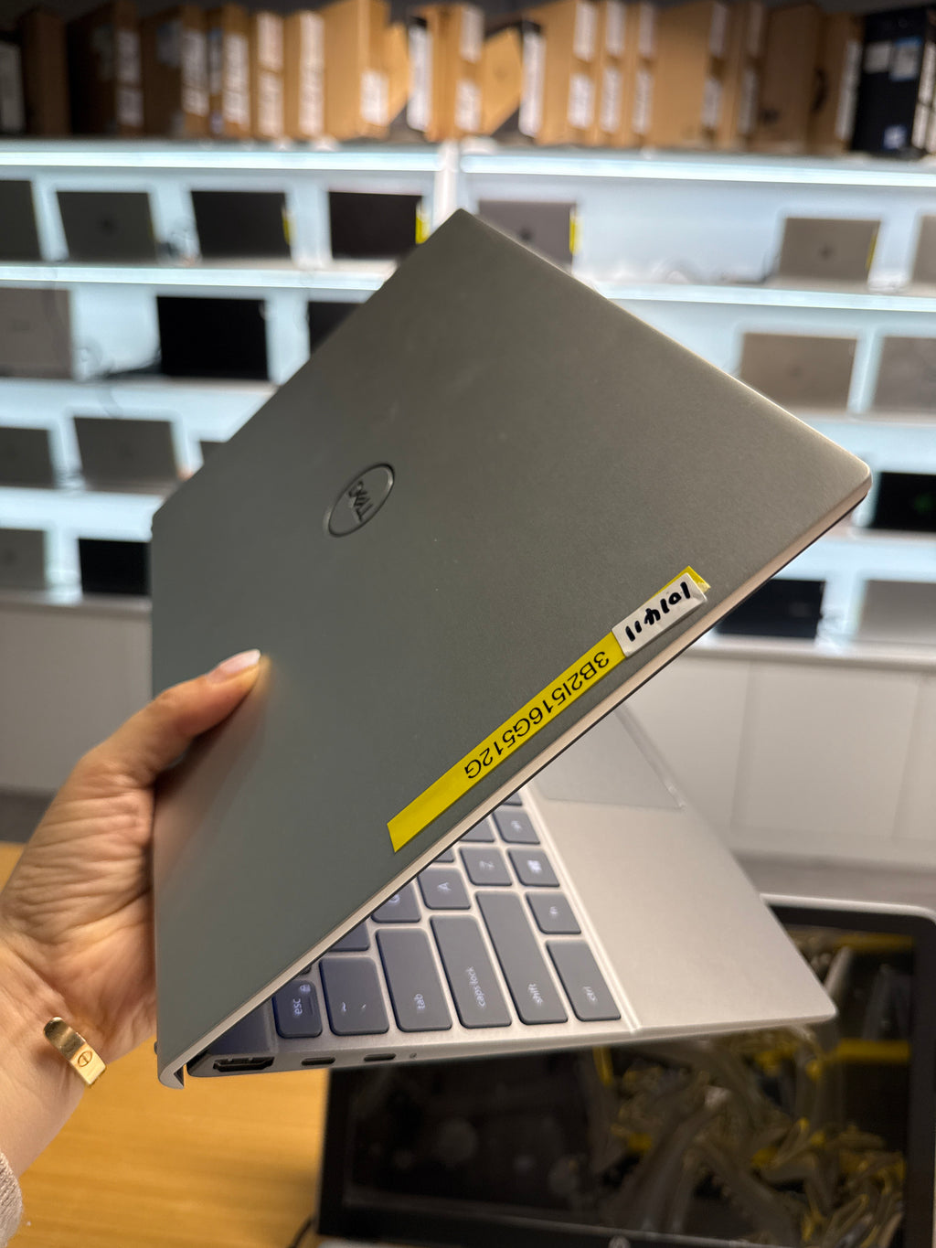 101411 Dell Inspiron 5310 13” (11th Gen i5 | 16GB RAM | 512GB SSD)