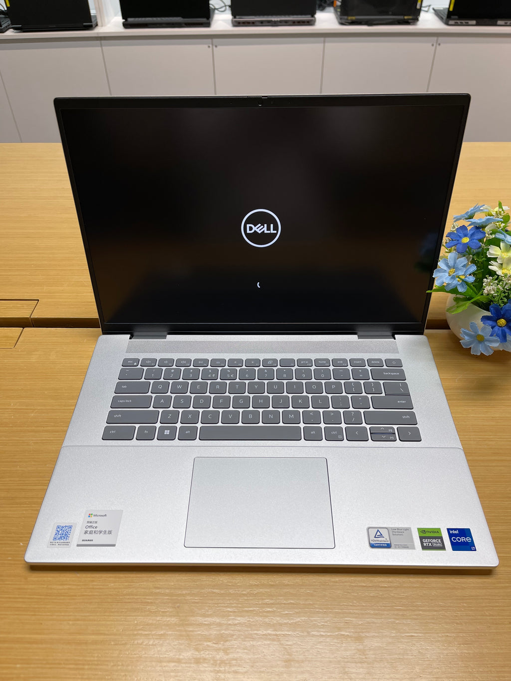 630904 Dell Inspiron 7630 16” (13th Gen i7 | 16GB RAM | 1TB SSD | RTX 4050)