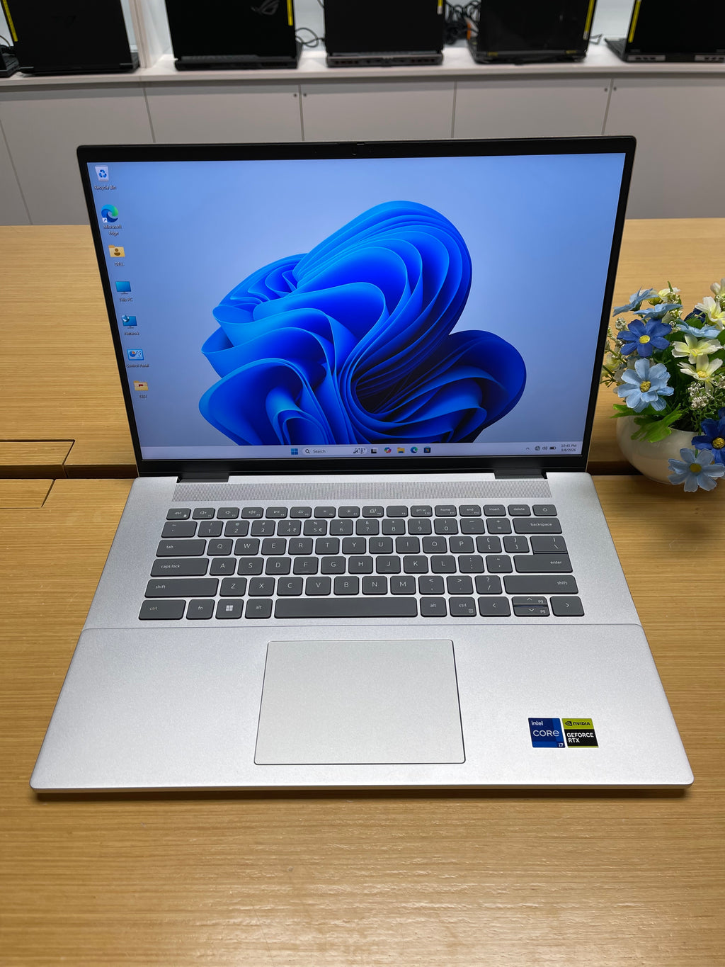 630903 Dell Inspiron 7630 16” (13th Gen i7 | 32GB RAM | 1TB SSD | RTX 4050)