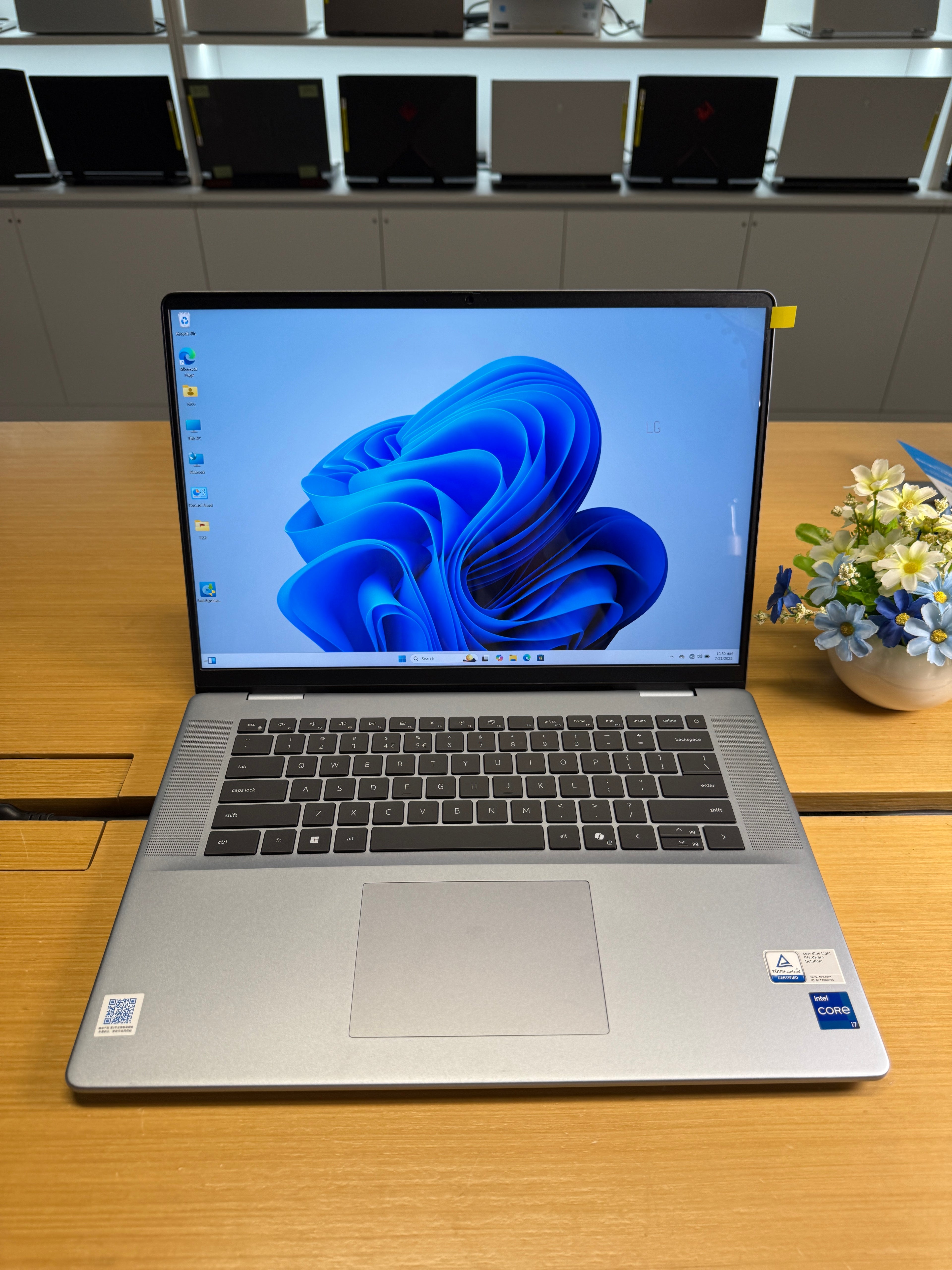 72107 Dell Inspiron 16 Plus 7640 16” (2025 | 13th Gen i7 | 16GB RAM | 1TB SSD)