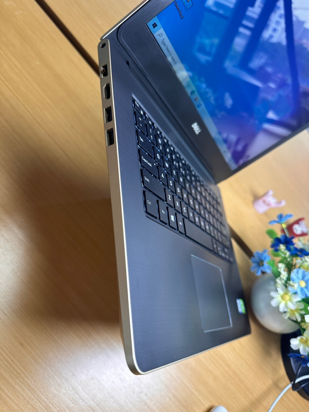 50706  Dell Vostro 5459 14” (6th Gen i5 | 8GB RAM | 240GB SSD | GeForce 930 2GB)