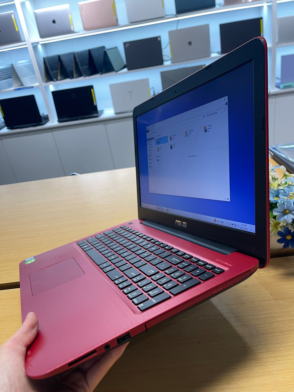 5121018 ASUS FL5900U 15.6” (6th Gen i7 | 4GB RAM | 1TB HDD | GeForce 940M)