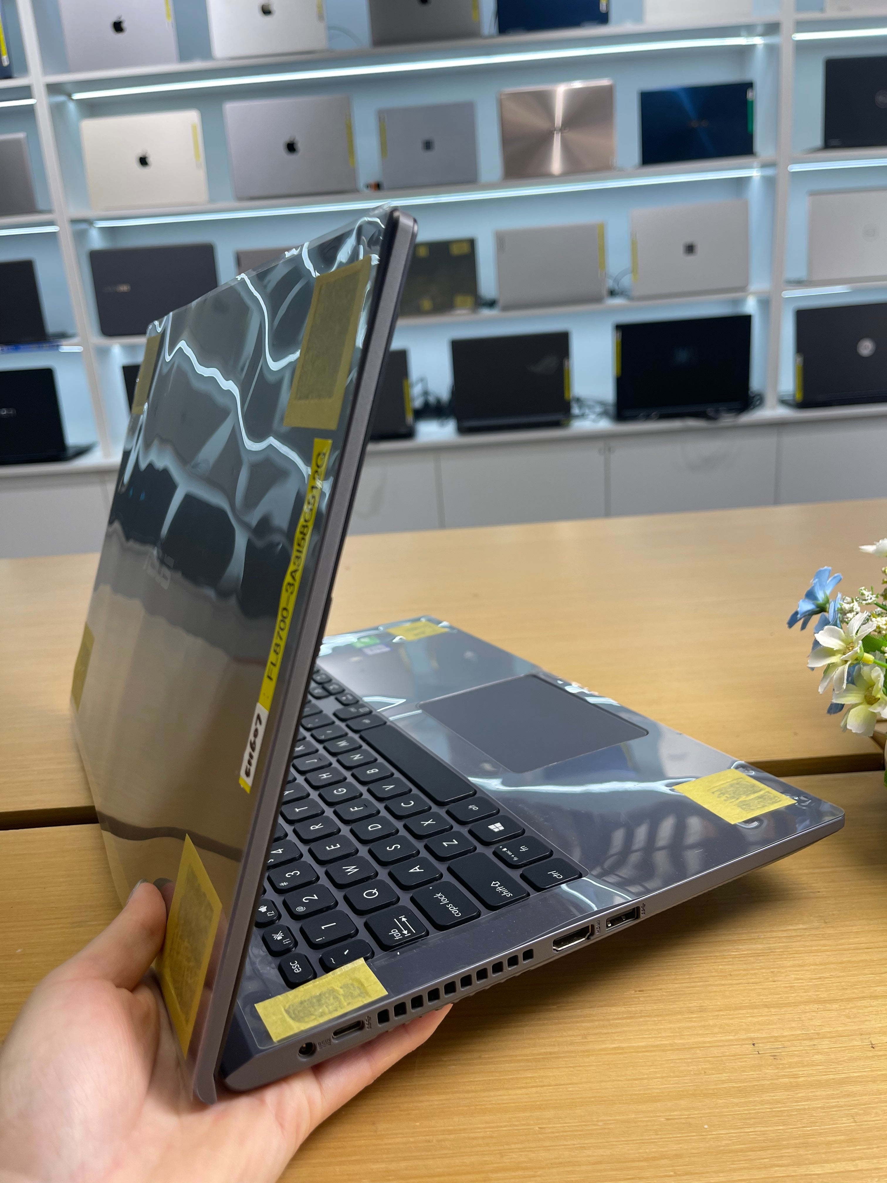 ASUS FL8700 15.6” (8th Gen i5 | 8GB RAM | 256GB SSD | MX110 Graphics)