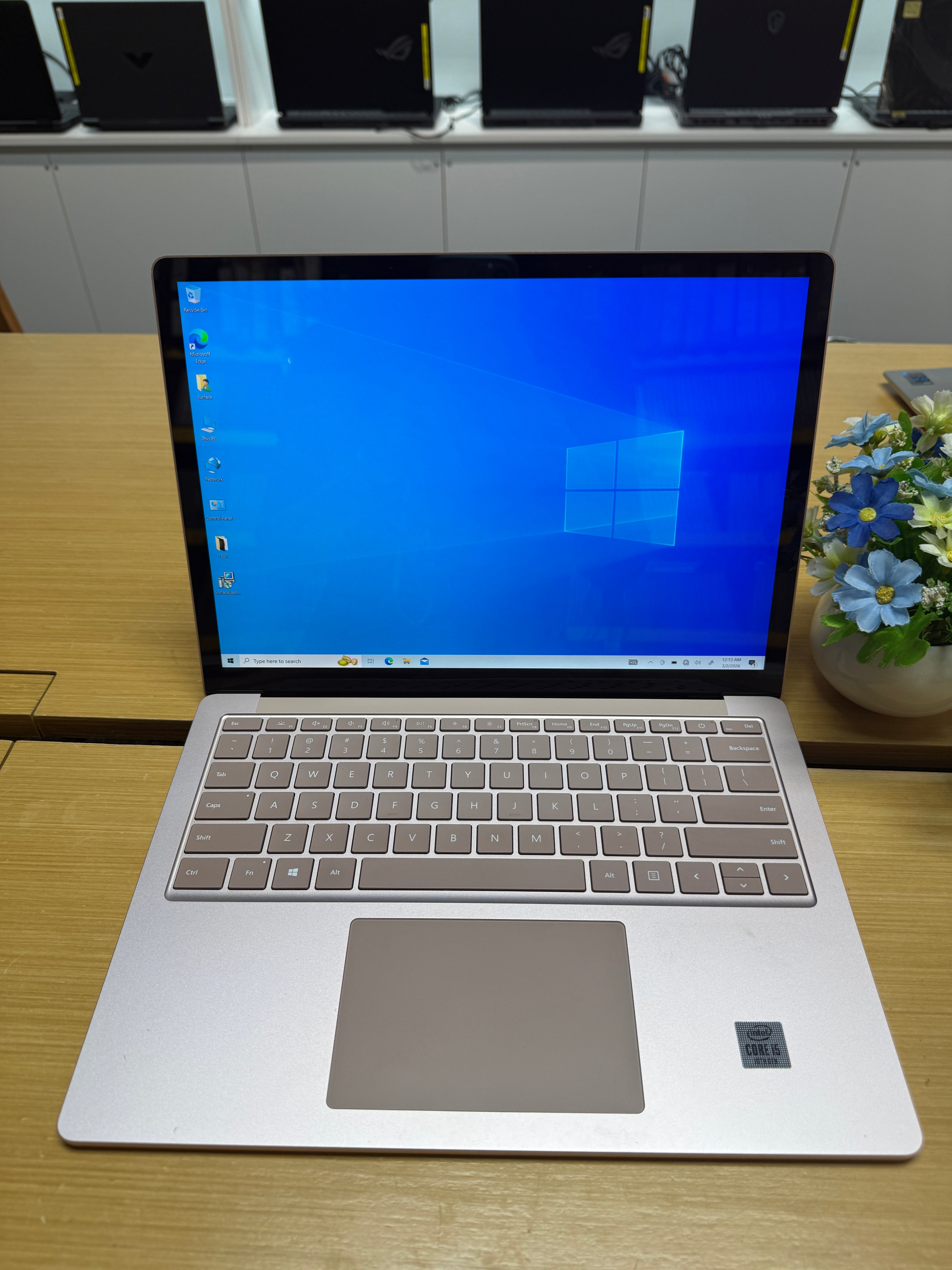 630202  Microsoft Surface Laptop 3 13” (10th Gen i5 | 8GB RAM | 256GB SSD | Touchscreen)