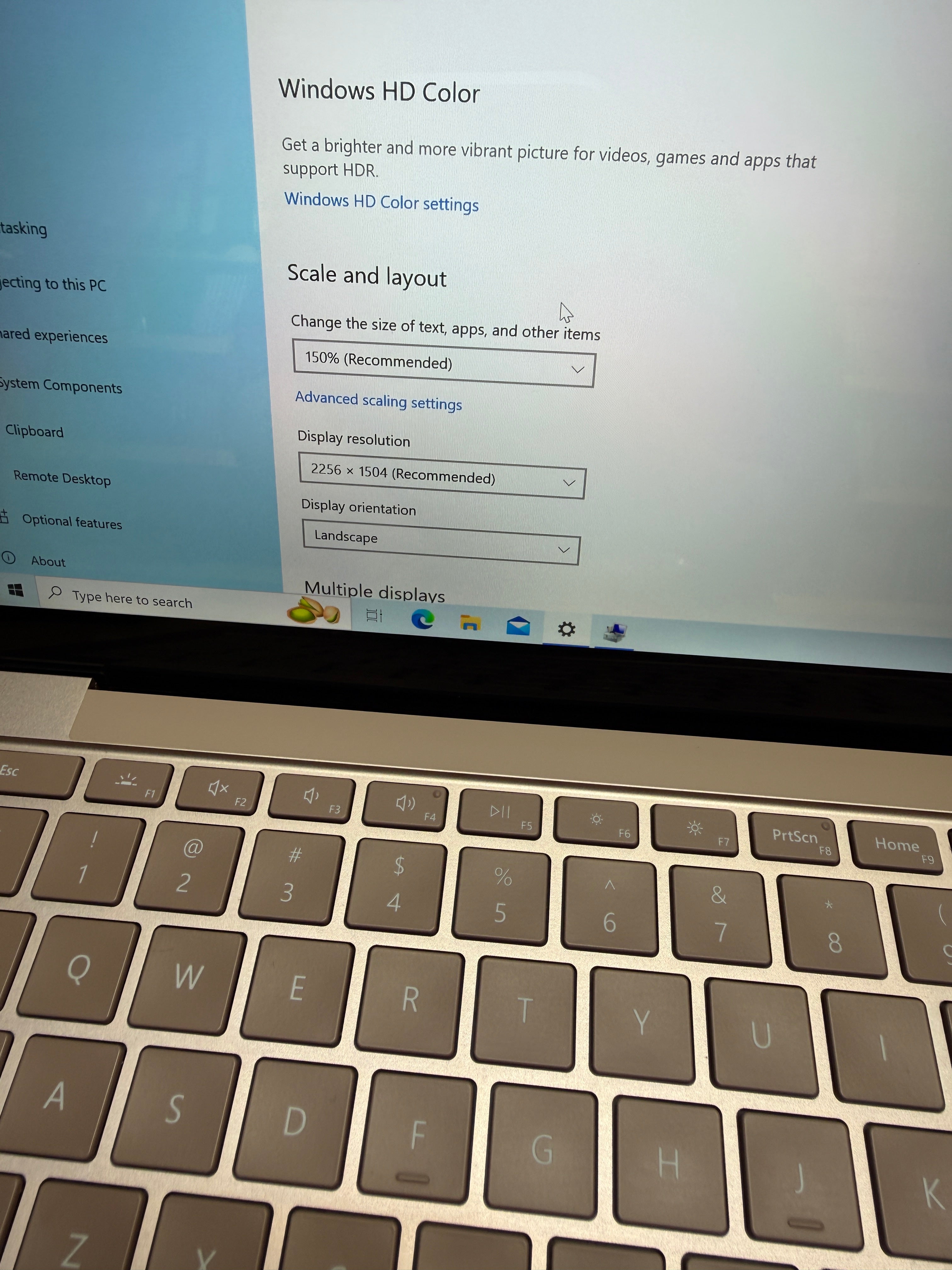 630202  Microsoft Surface Laptop 3 13” (10th Gen i5 | 8GB RAM | 256GB SSD | Touchscreen)