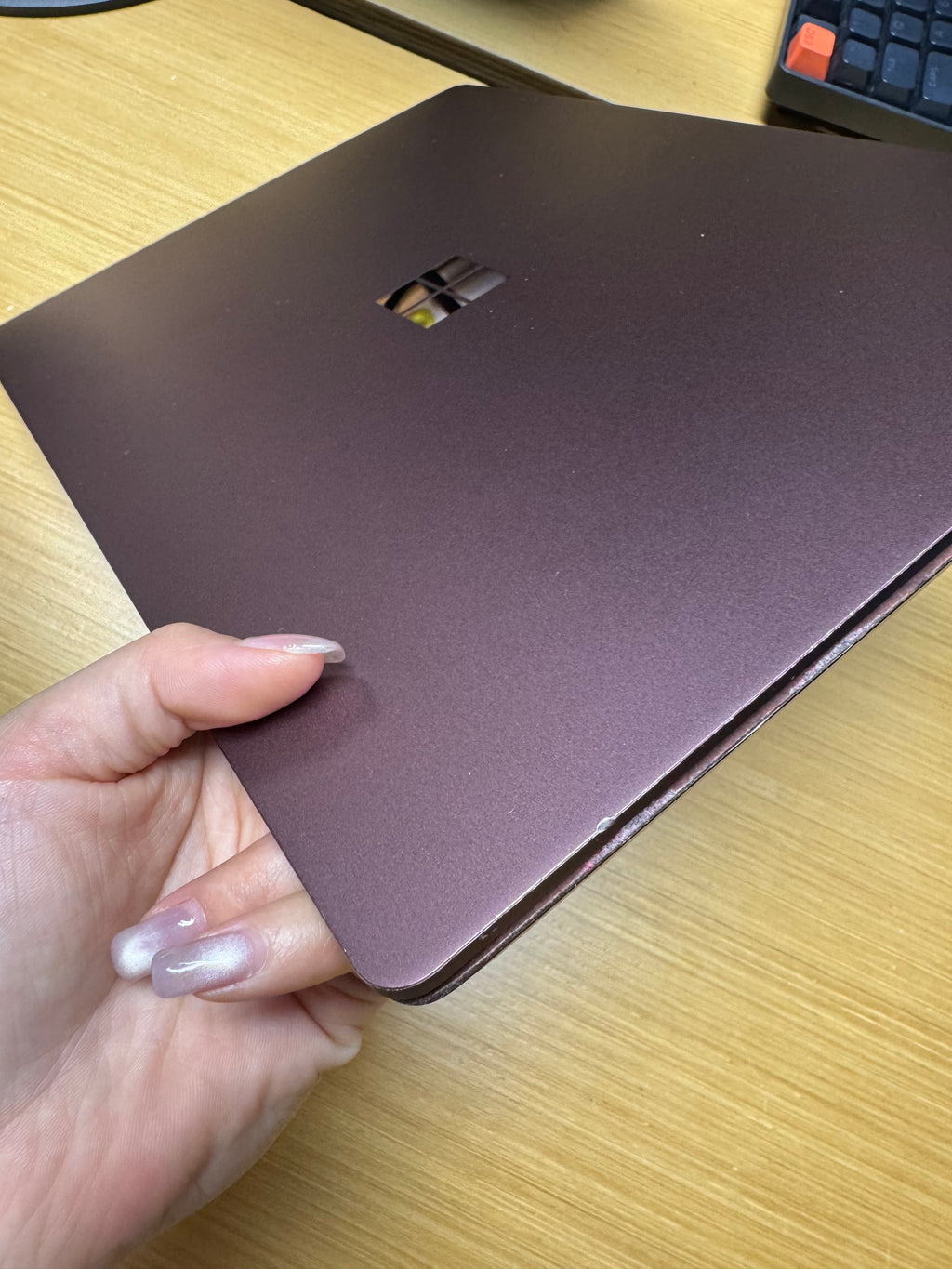 632307 Microsoft Surface Laptop 1 13” (7th Gen i5 | 8GB RAM | 256GB SSD | Touchscreen)