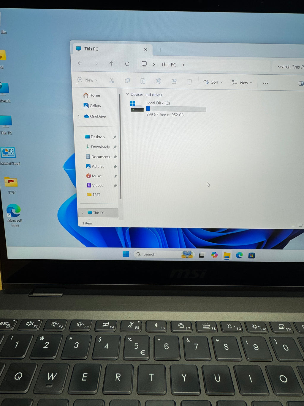 642705 MSI E13 AI X360 13” Touch Laptop (Intel Ultra 7 | 32GB RAM | 1TB SSD | Intel Arc Graphics)