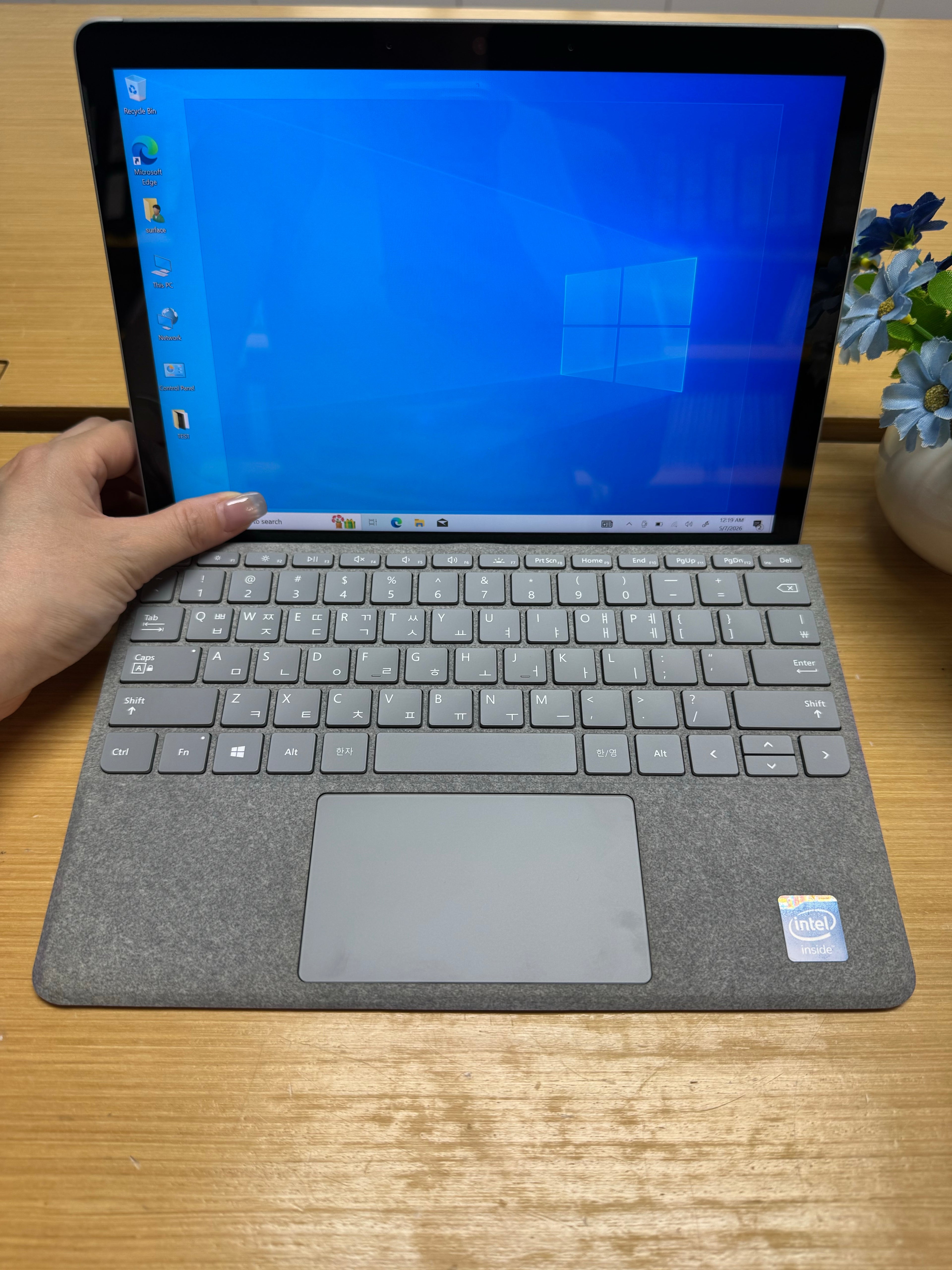 Microsoft Surface Go 2 10” Touchscreen (Intel | 8GB RAM | 128GB SSD)