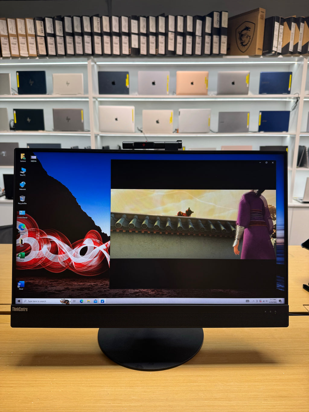 Lenovo 23.8” All-in-One PC (8th Gen i7 | 8GB RAM | 256GB SSD + 500GB HDD | AMD Radeon 530)