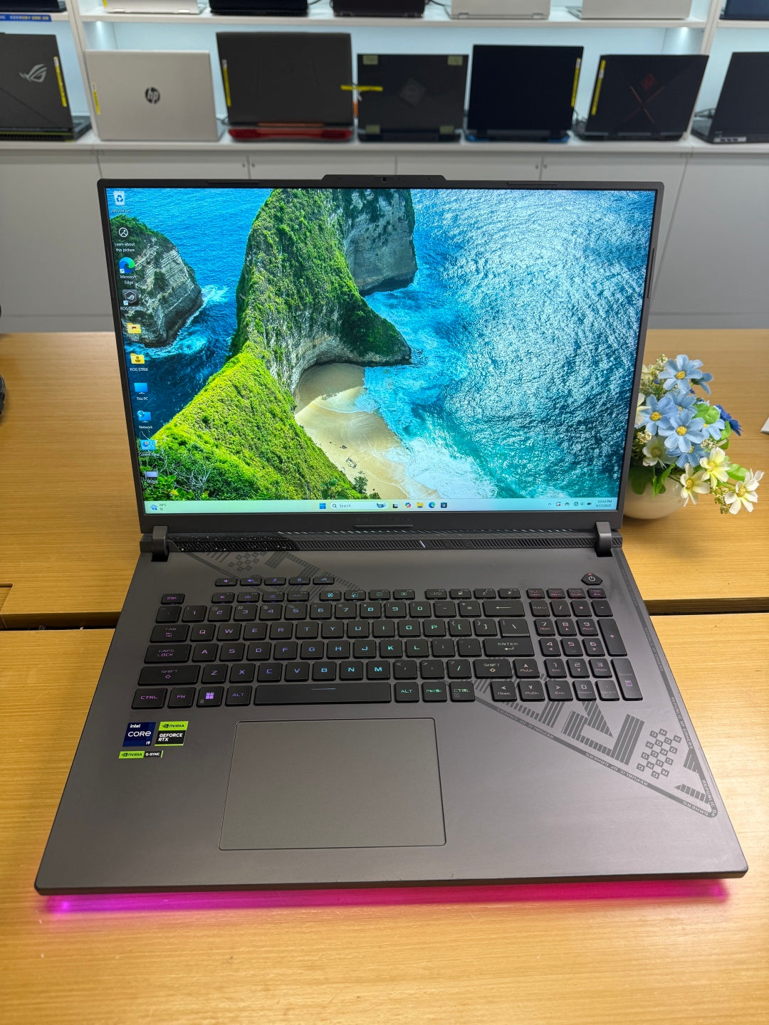 ASUS ROG G814J 18” Gaming Laptop (13th Gen Core i9 | 16GB RAM | 1TB SSD | RTX 4060 8GB)