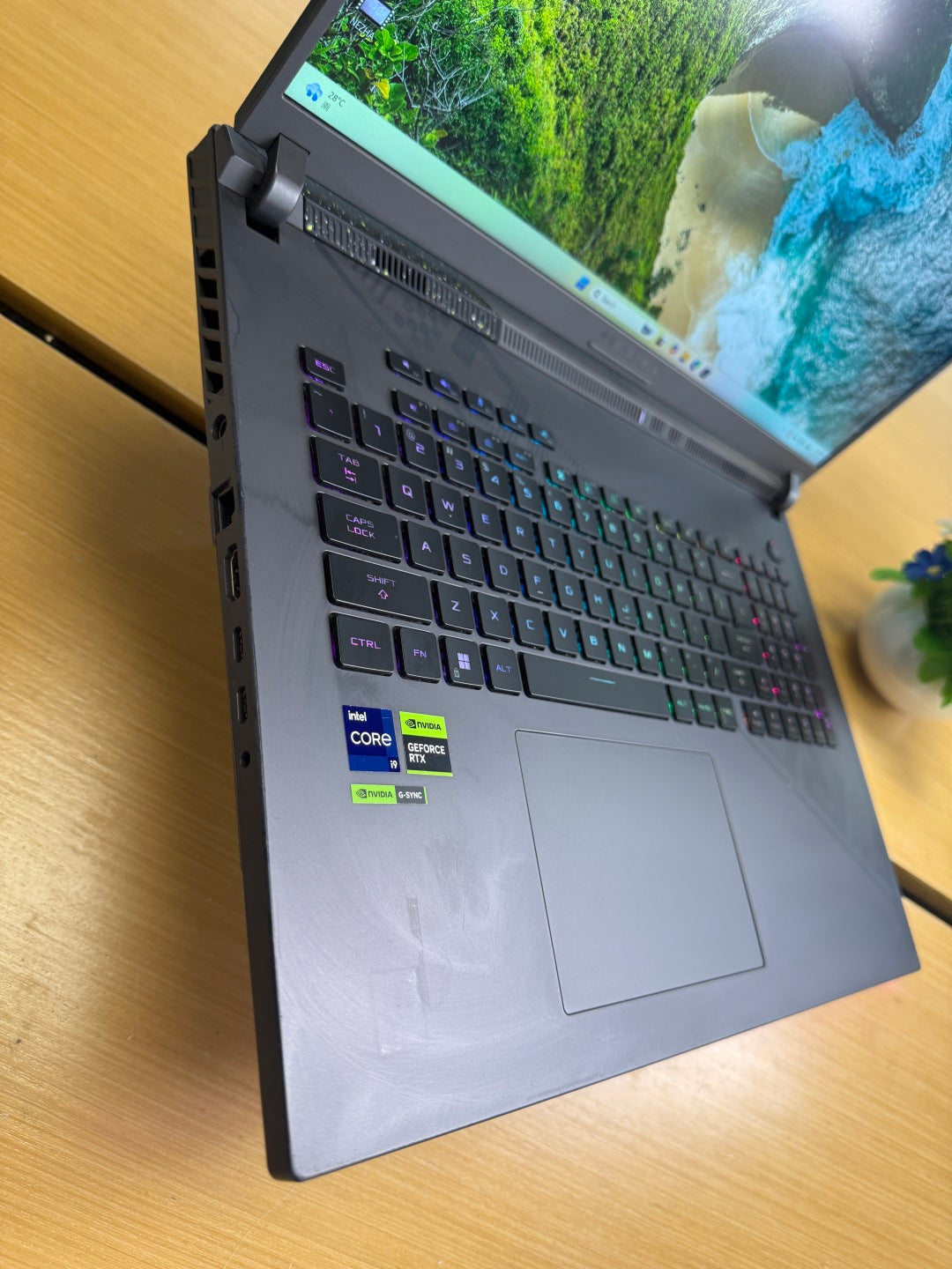 ASUS ROG G814J 18” Gaming Laptop (13th Gen Core i9 | 16GB RAM | 1TB SSD | RTX 4060 8GB)
