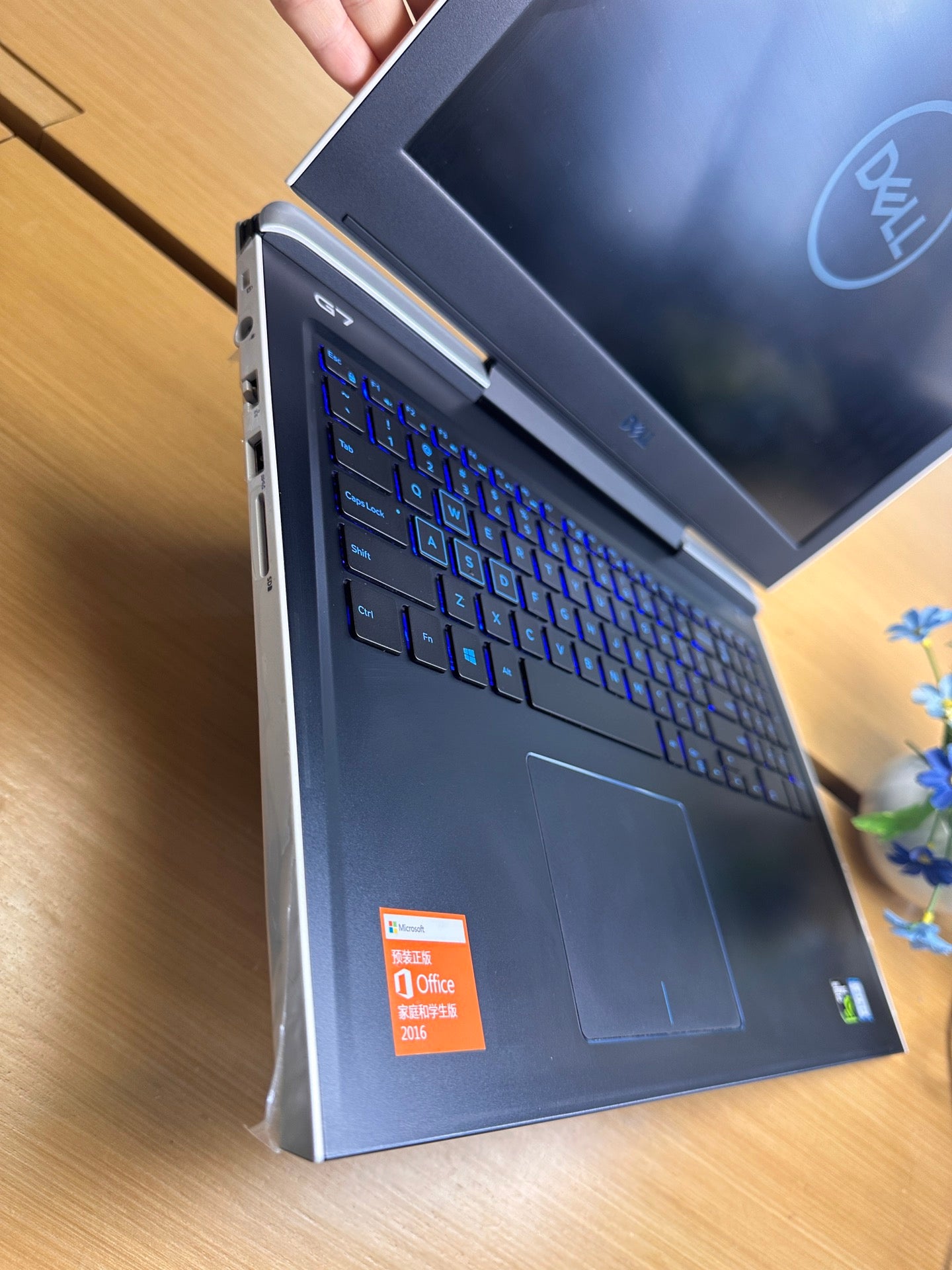 Dell G7 7588 15.6” Gaming Laptop (8th Gen i7 | 16GB RAM | 128GB SSD + 1TB HDD | GTX 1060 6GB)