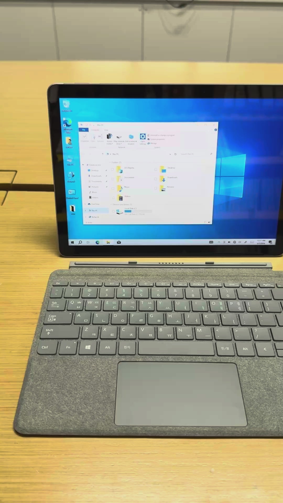 Microsoft Surface Go 2 10” Touchscreen (Intel | 8GB RAM | 128GB SSD)