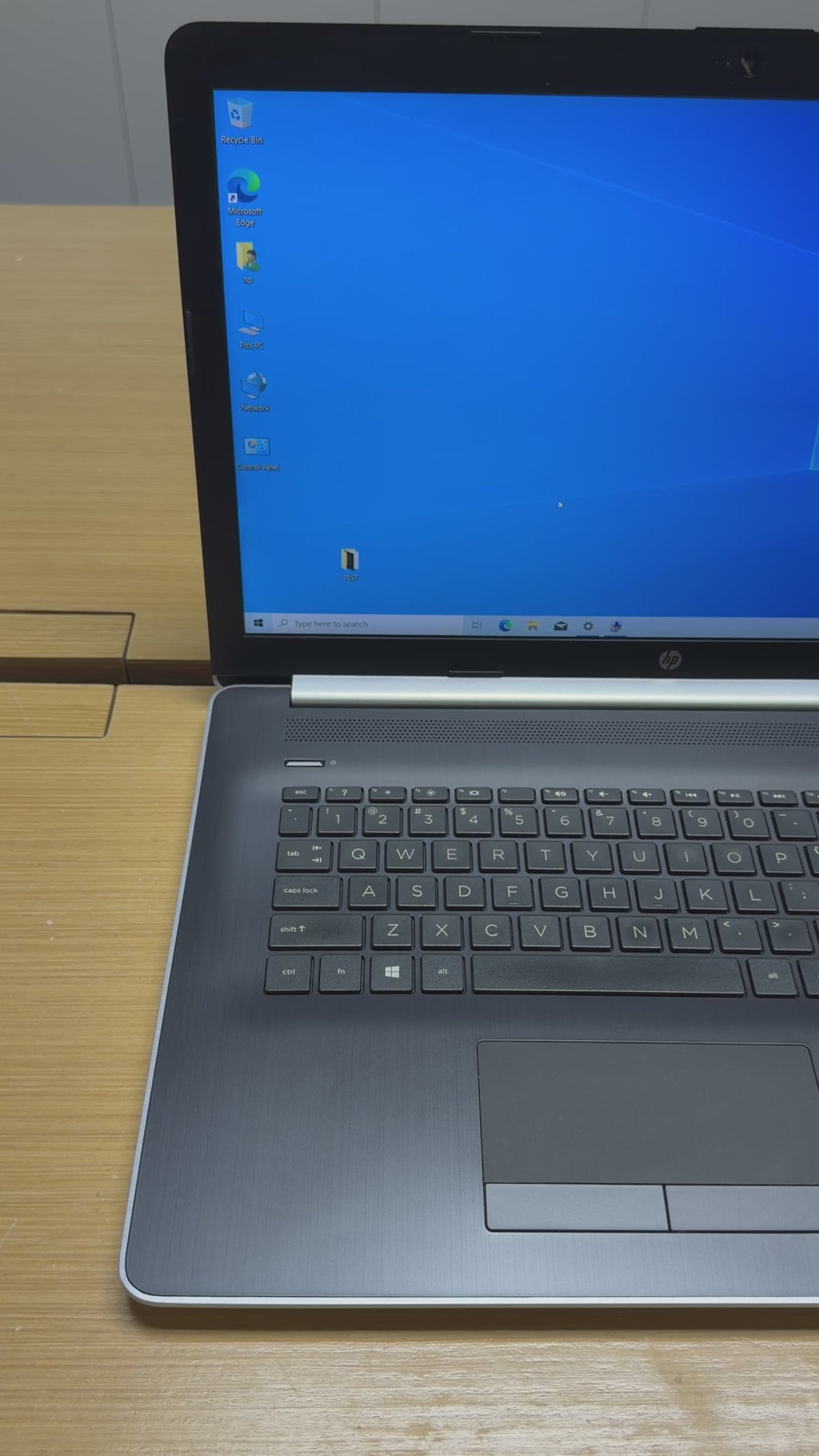 640205 HP 17Q 17” Laptop (8th Gen i5 | 8GB RAM | 128GB SSD + 500GB HDD)
