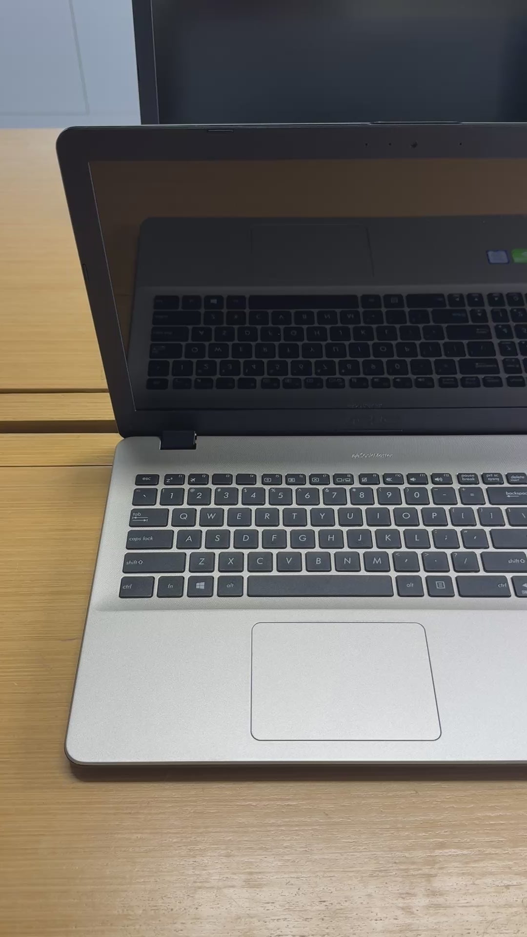 5121004  ASUS A508U / FL8000U 15.6” (8th Gen i7 | 8GB RAM | 128GB SSD + 500GB HDD | MX130 Graphics)