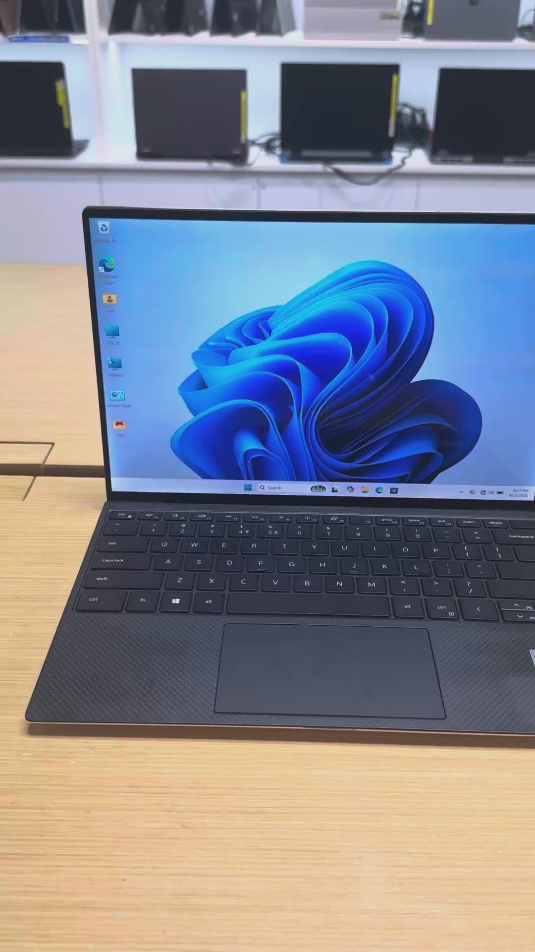 641604 Dell XPS 13 9300 13” Touchscreen (10th Gen i5 | 8GB RAM | 512GB SSD)